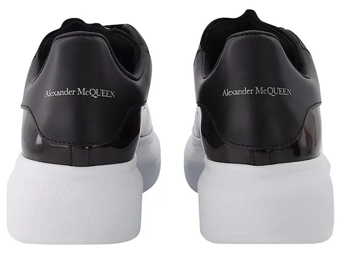 Alexander Mcqueen Deportivas Oversize en Piel Negra Negro 