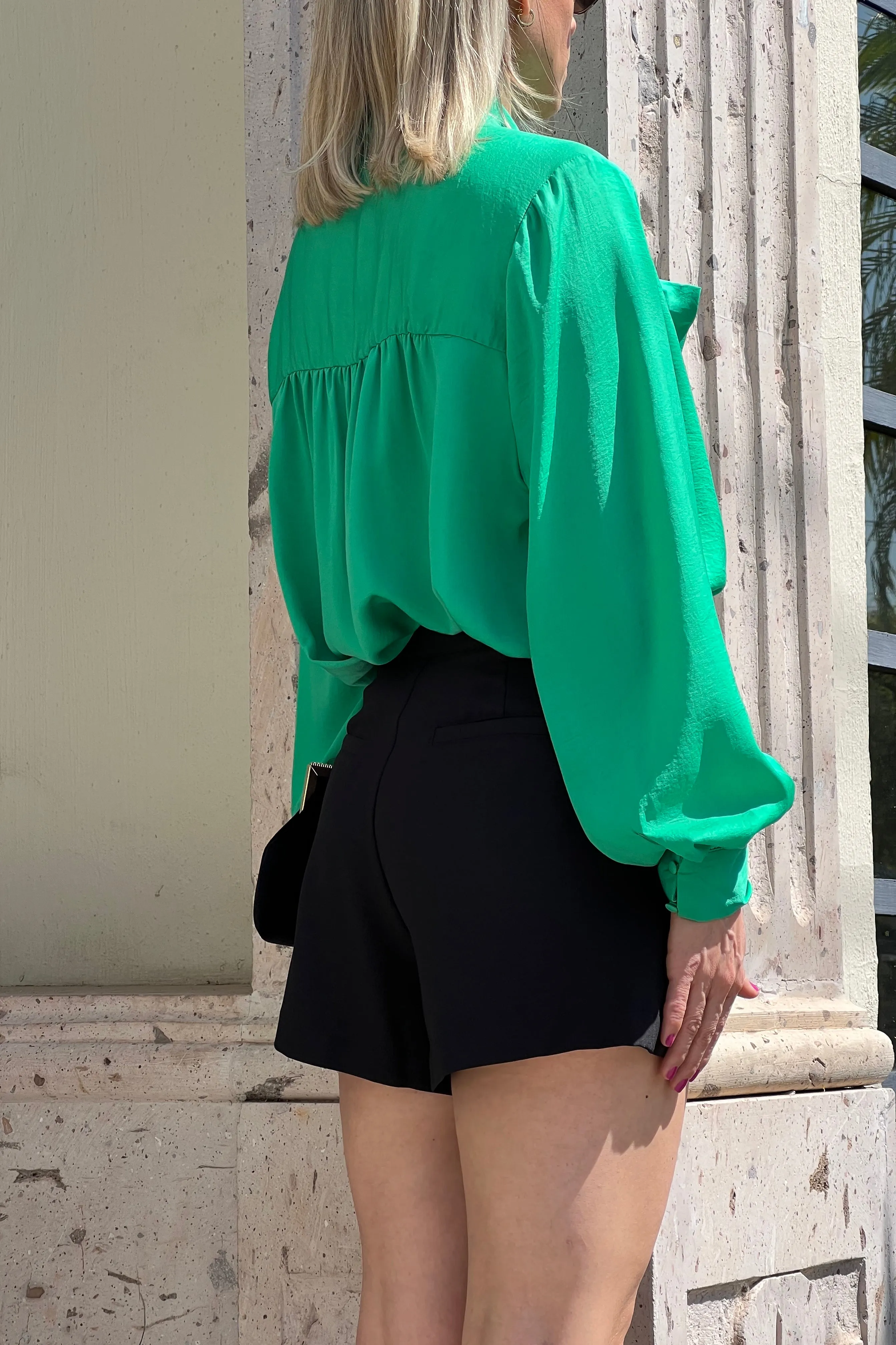 BLUSA CORBATIN