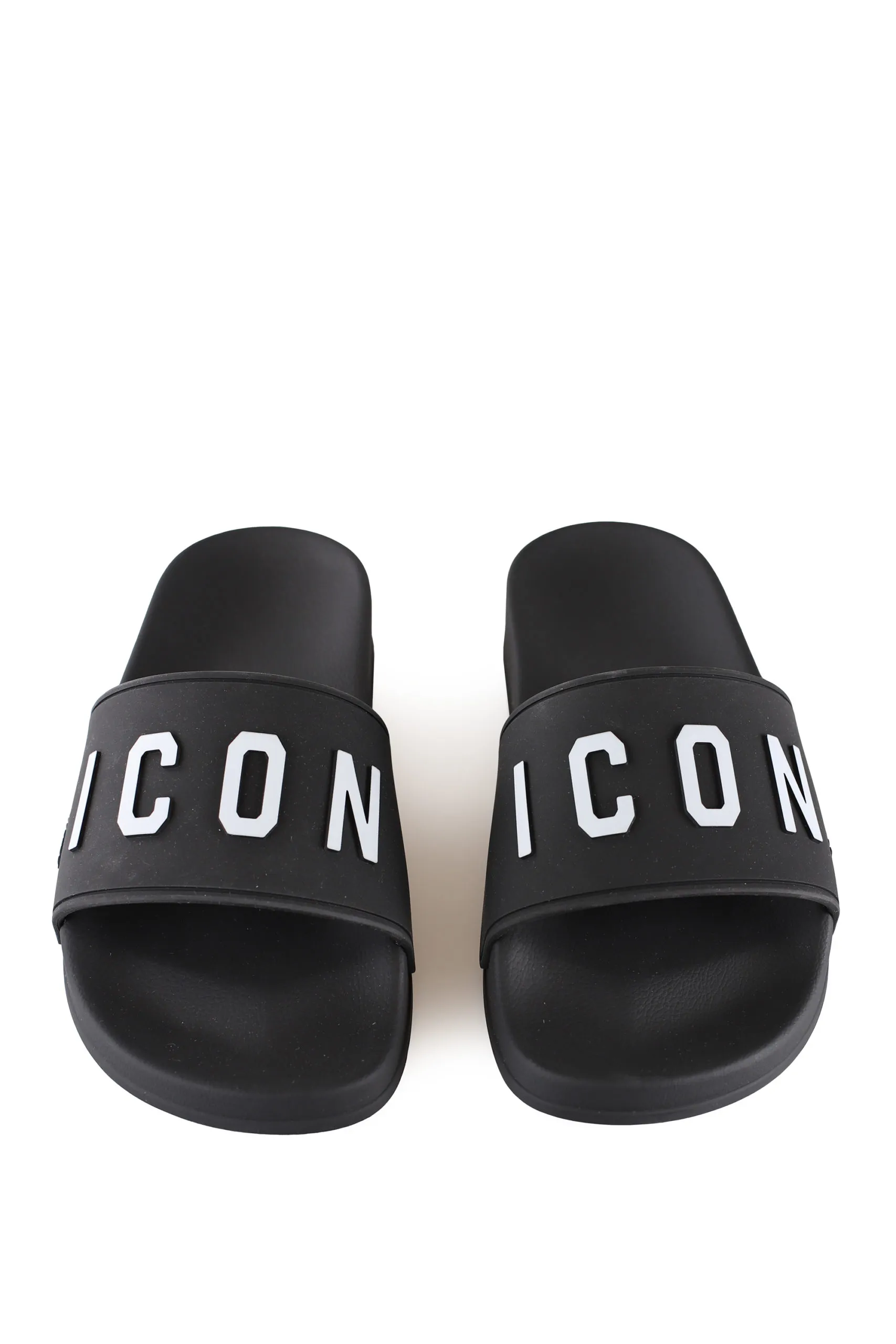 Chanclas negras con logo blanco 