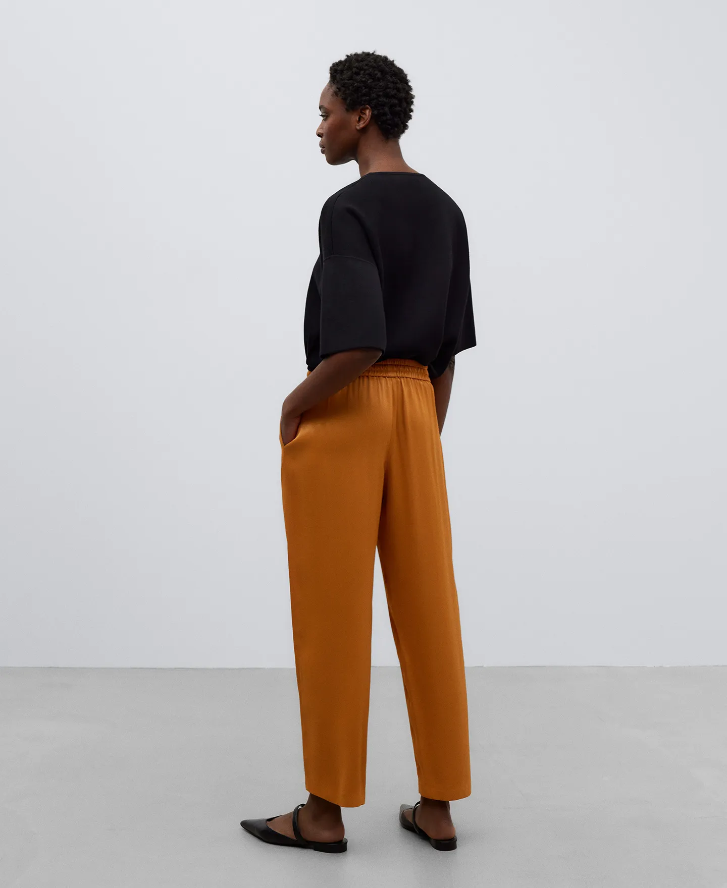 Pantalón jogger naranja mujer