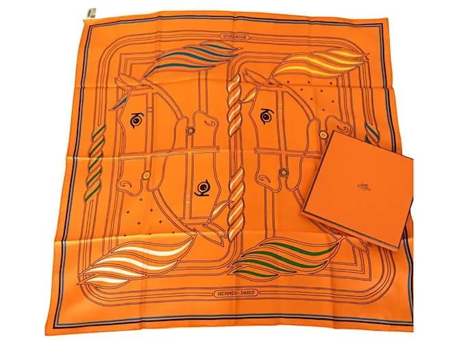 Pañuelo de seda Hermès Quadrige au Fil Naranja 