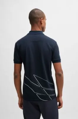 Polo de algodón elástico activo con diseño de temporada